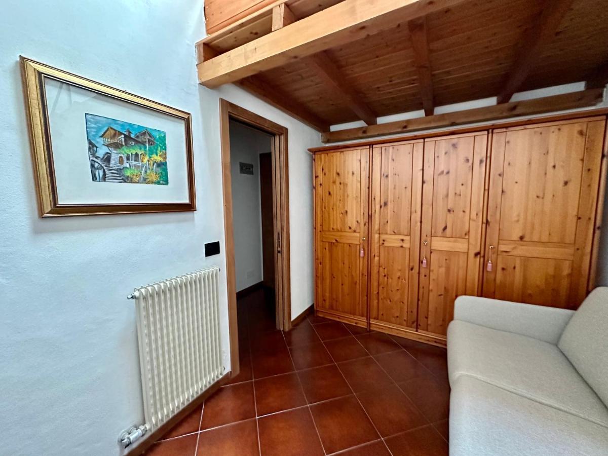 Mansarda Con Vista Apartment Giustino Exterior foto