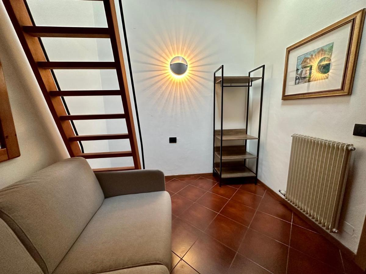 Mansarda Con Vista Apartment Giustino Exterior foto